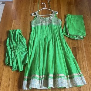 Green Indian Suit w/ Pyjami and Dupatta